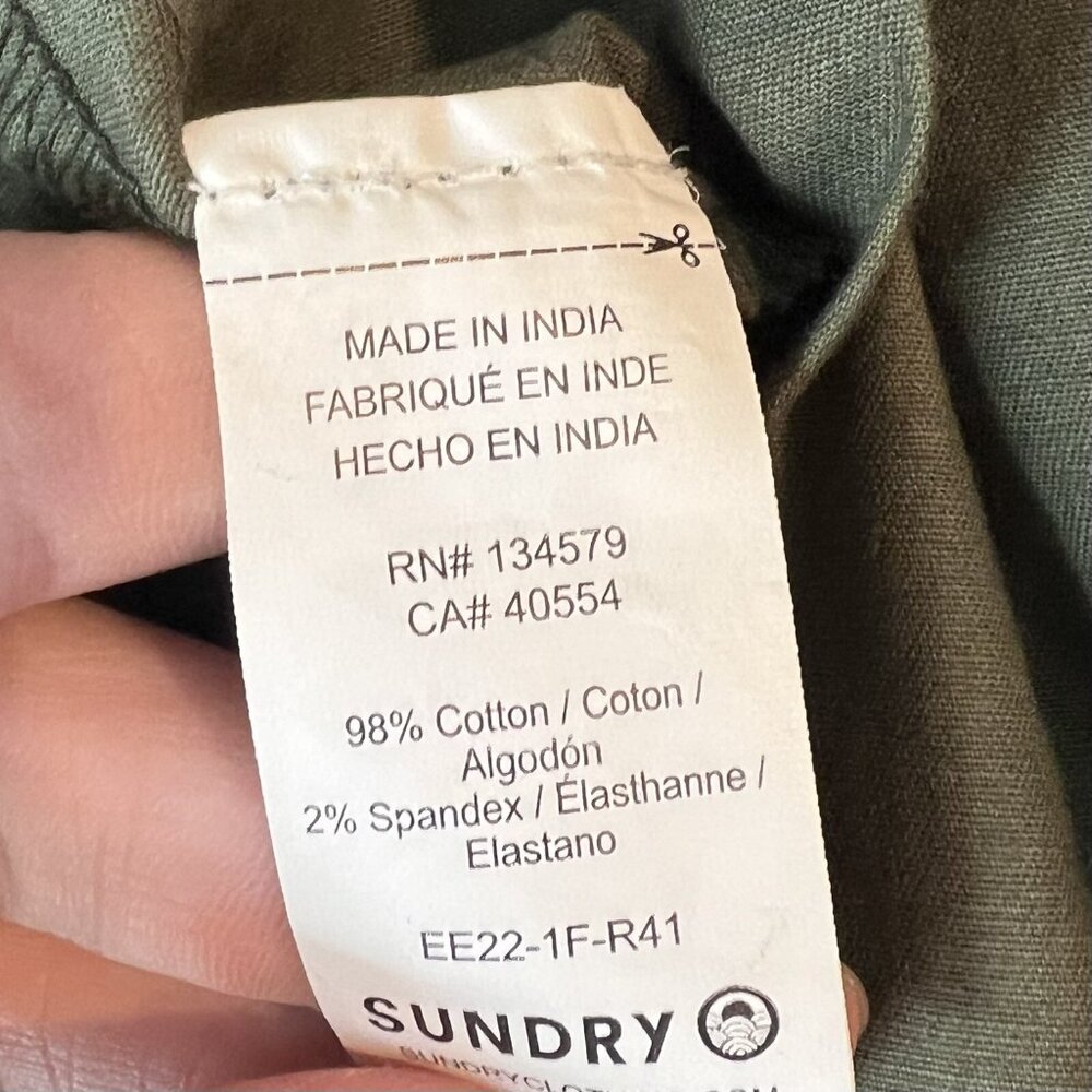 New NWOT Sundry Olive Green Sunday Skirt Casual Skirt Pockets Size 1 Small - Picture 5 of 6